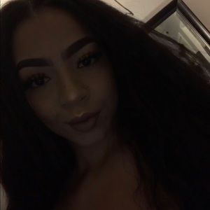 Meet your Posher, Annie